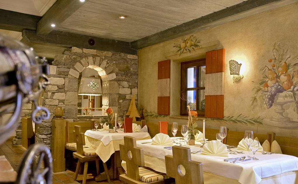 Hotel Zum Jungen Roemer 라드스타드트 외부 사진