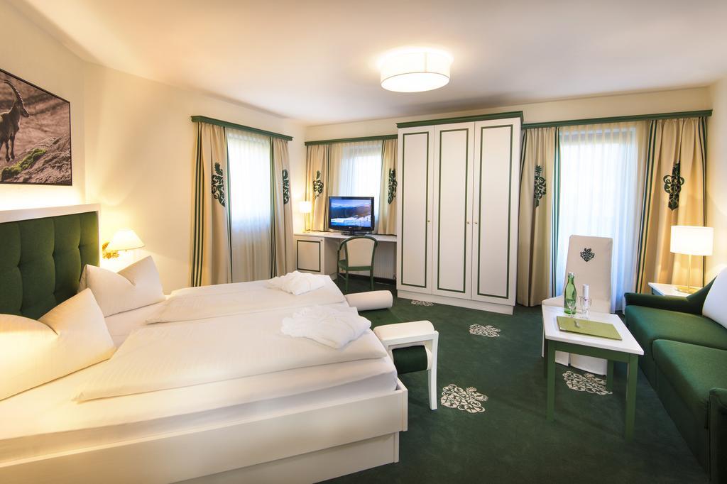 Hotel Zum Jungen Roemer 라드스타드트 외부 사진