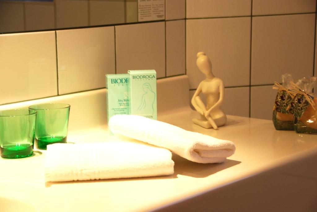 Hotel Zum Jungen Roemer 라드스타드트 객실 사진